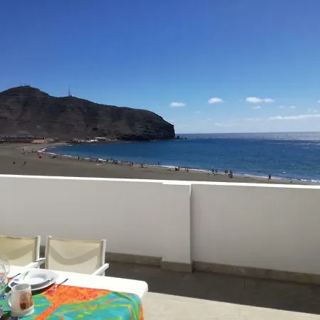 ático En Primera Linea De Playa *